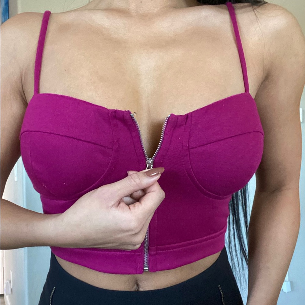 ZIP FRONT PADDED CROP TOP